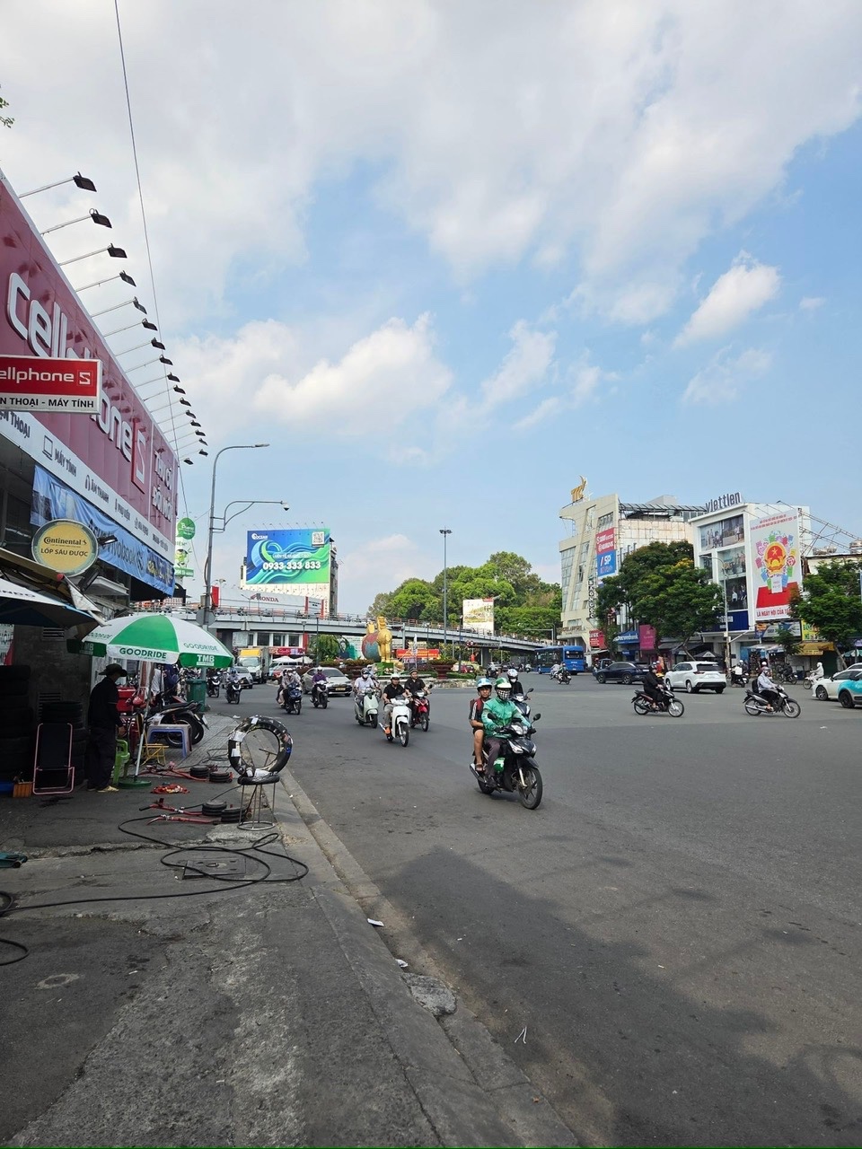 Cần bán nhà trên đường Hoàng Văn Thụ, P.4, Tân Bình, gần Lăng Cha Cả - 5 tầng BTCT - Đang cho thuê 15 triệu/tháng - Giá mới 6.8 tỷ