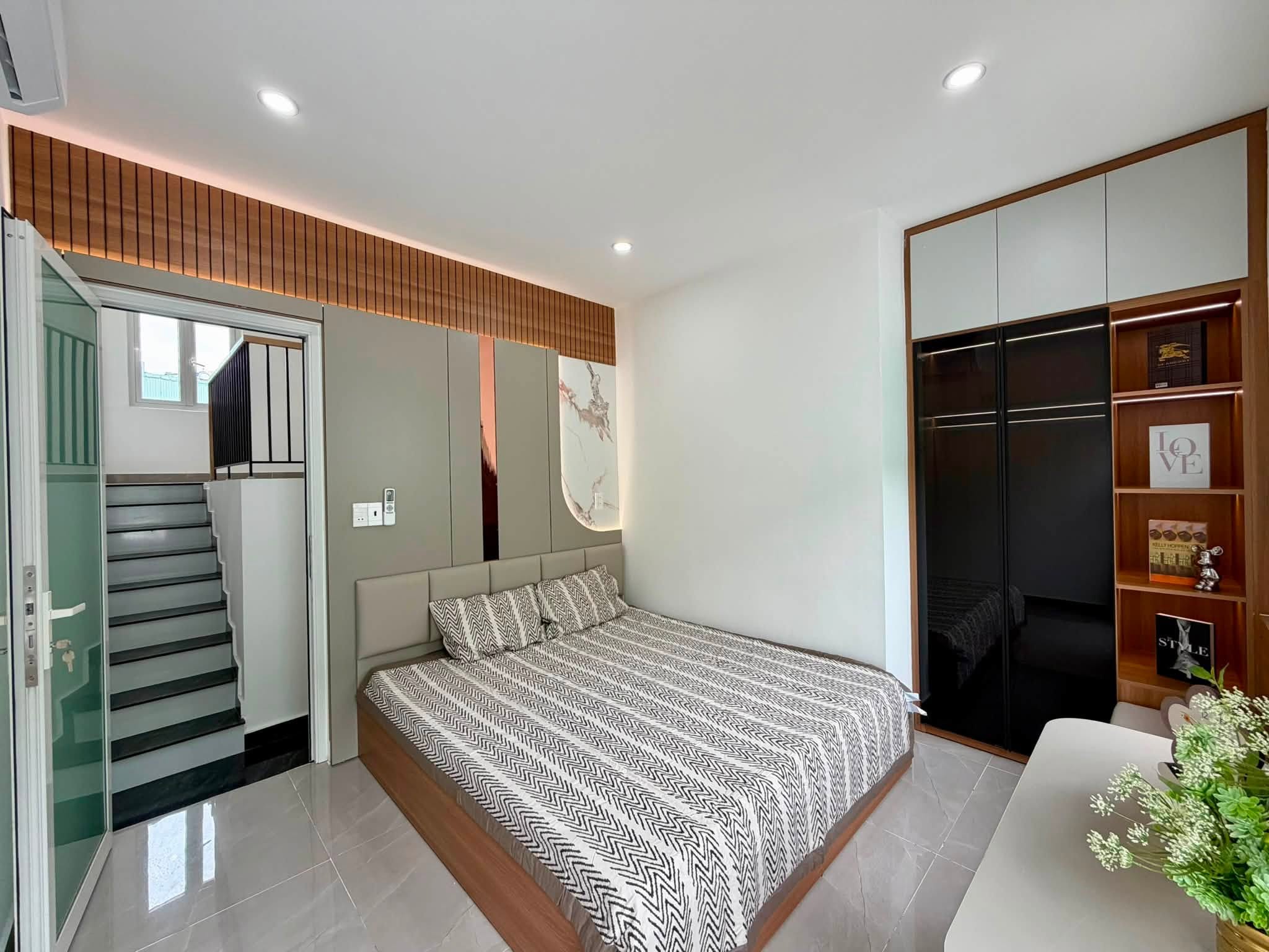 ♥ Sau MT Võ Văn Tần, cạnh AeonMall, 36m2, 2 tầng đẹp ở ngay, 3.x tỷ