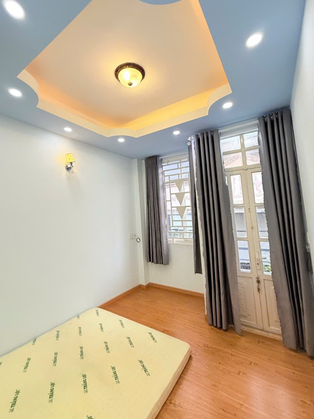 Bán nhà Hẻm Ô tô Nguyễn Đình Chiểu, QUẬN 3, 6 tầng, giá 6.5 tỷ