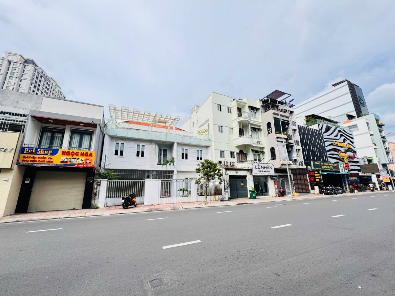 QUẬN PHÚ NHUẬN: CHÍNH CHỦ BÁN NHÀ 3 TẦNG MẶT TIỀN ĐÀO DUY ANH, P.ĐỨC NHUẬN- DT 187M2 NGANG LỚN 12,4M*15,5M VUÔNG VỨC- PHÙ HỢP XÂY BỤI DING VP CTY