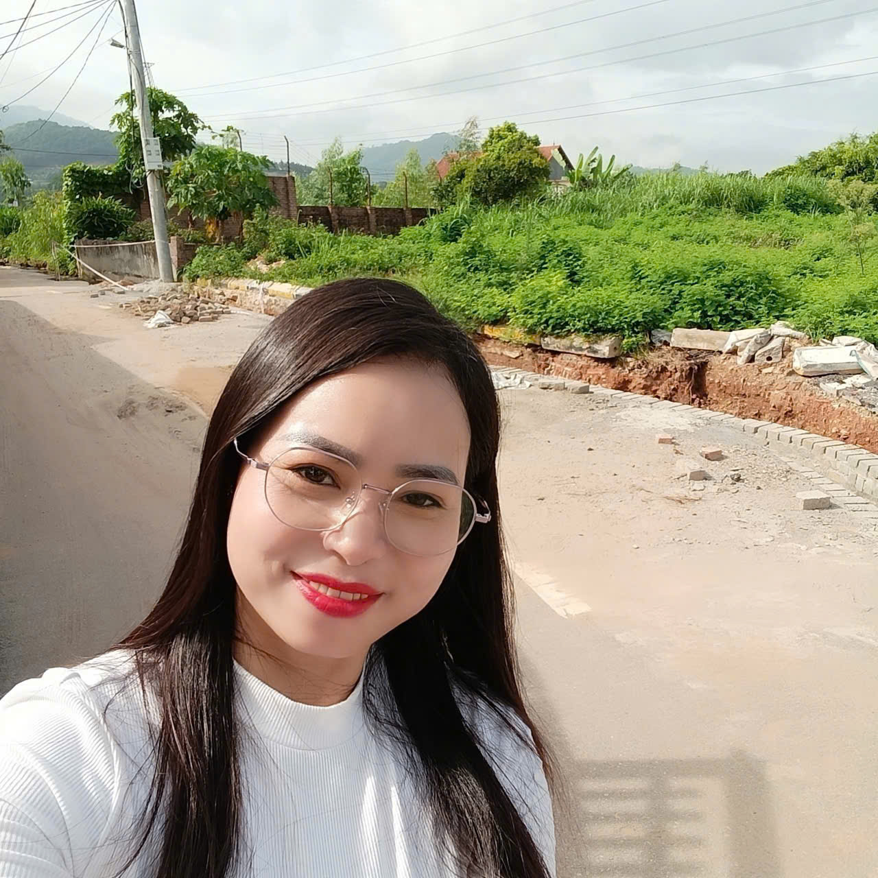 LÔ GÓC 2 MĂT TIỀN DIỆN TÍCH 111 M FUN THỔ CƯ PHÁP LÝ CHUẨN -VỊ CHÍ LÔ ĐẤT CỰC THOÁNG  MÁT ,ĐẤT NẰM  MẶT ĐƯỜNG CHỤC CHÍNH KINH DOANH ,ĐANG CHUẨN BỊ GIẢI NHỰA ÁP PAN ,ỐNG CỐNG LỐI THOÁT NƯỚC ĐẦY ĐỦ  ,CẦN TÌM ACE THÍCH  MUA VÀ ĐẦU TƯ LÔ GÓC 2 MẶT TIỀN