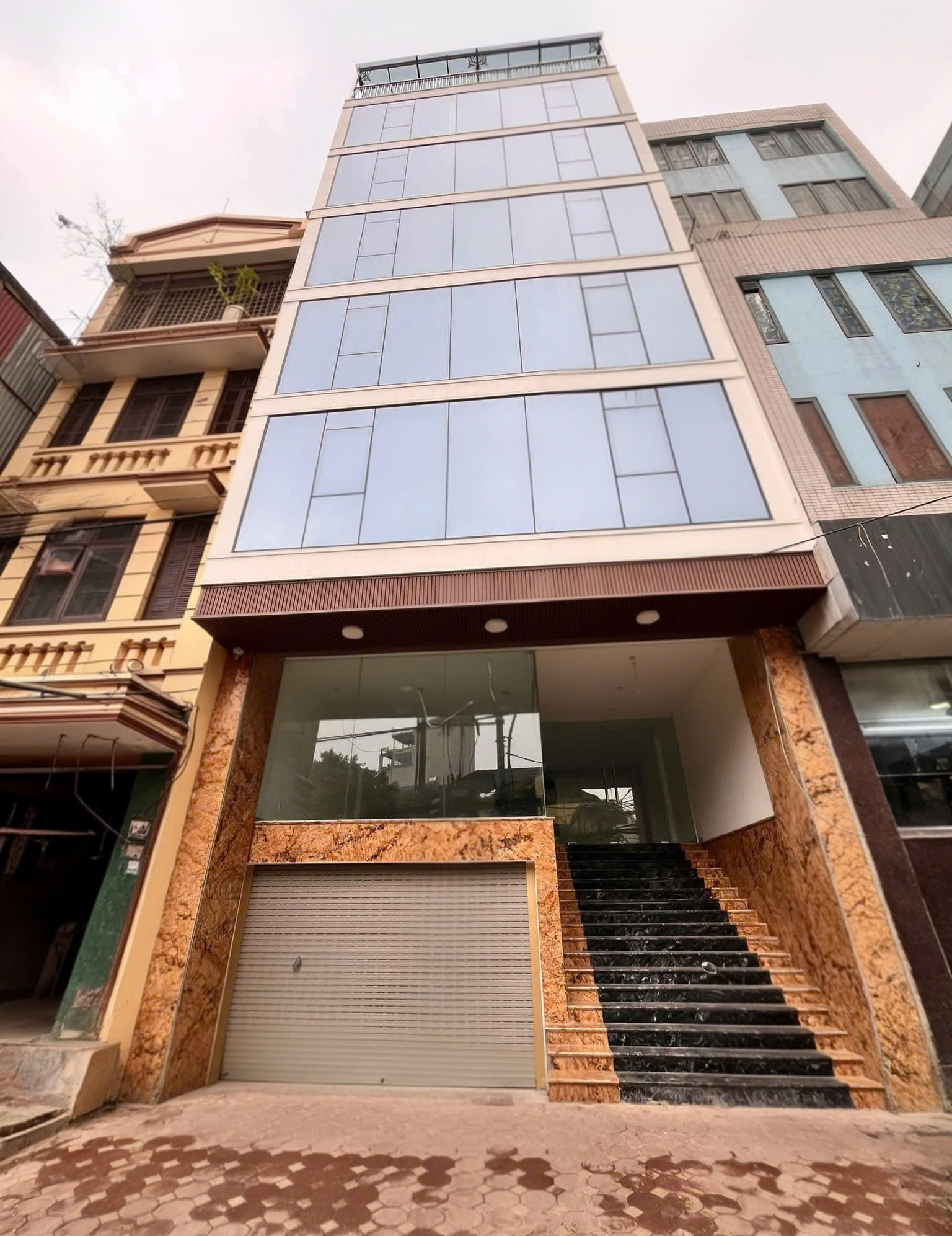 Cho thuê nhà, THANG MÁY, 131m2_ 6T; Kim Mã, Giảng Võ, Liễu Giai -36 tr