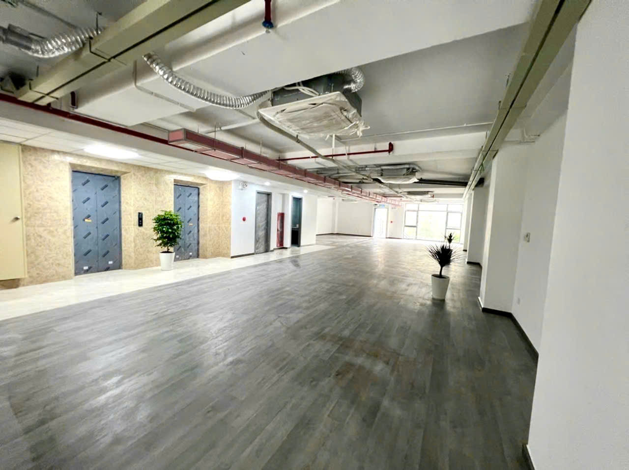 QUẬN 3: BÁN SIÊU PHẨM 9 TẦNG 2 HẦM MẶT TIỀN LÝ CHÍNH THẮNG, P.XUÂN HÒA- DT 9,3M*47M CN 334M2- ĐANG KHAI THÁC VP CTY- 0938676685 CHÍNH CHỦ CHÀO GIÁ TỐT-3