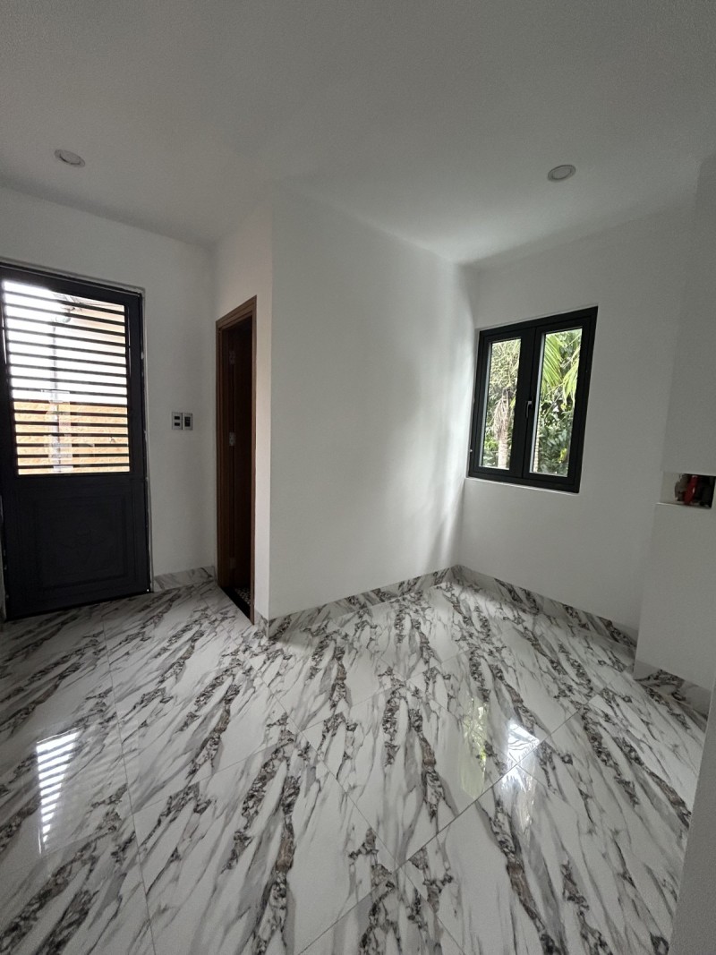 # Góc kiệt 3m gần MT Nguyễn Hoàng, 53m2, 3 tầng đúc, 5.x tỷ-3