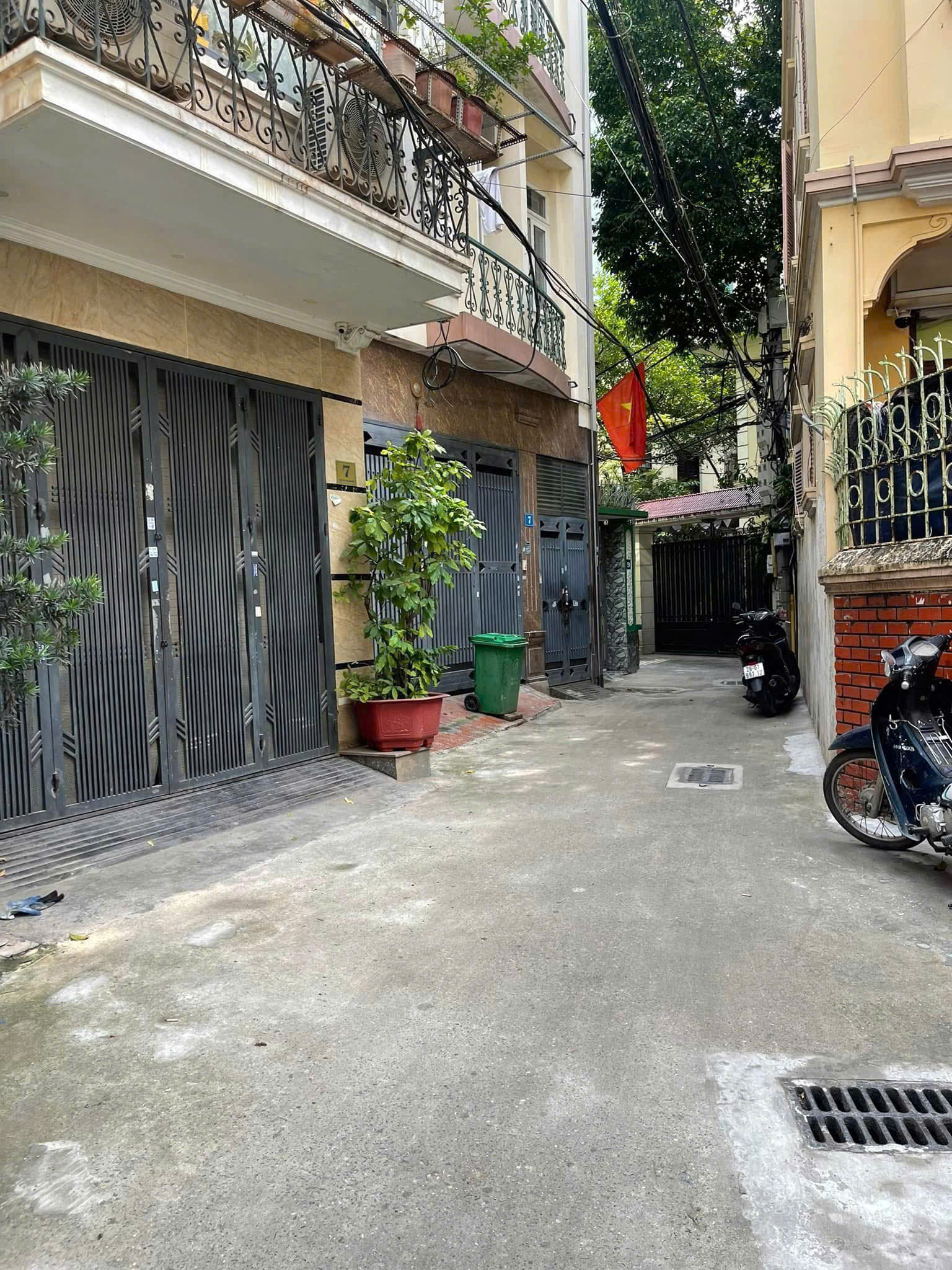 BÁN TÒA NHÀ QUAN NHÂN – DÒNG TIỀN 60TR/THÁNG-3