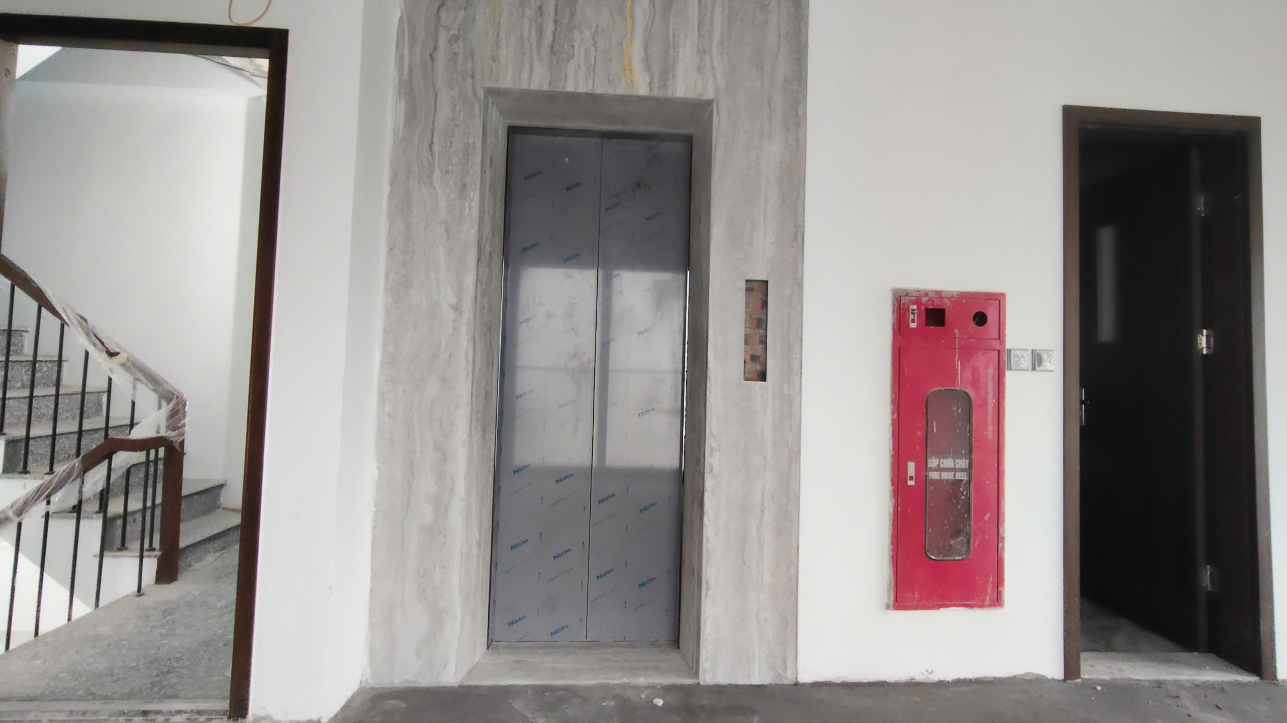 SÀN VP TÂY HÒ, DIỆN TÍCH ĐA DẠNG 95.190, ... 600M2. GIÁ TỪ 12TR/THÁNG. MỚI 100%, THANG MÁY, PCCC.-4