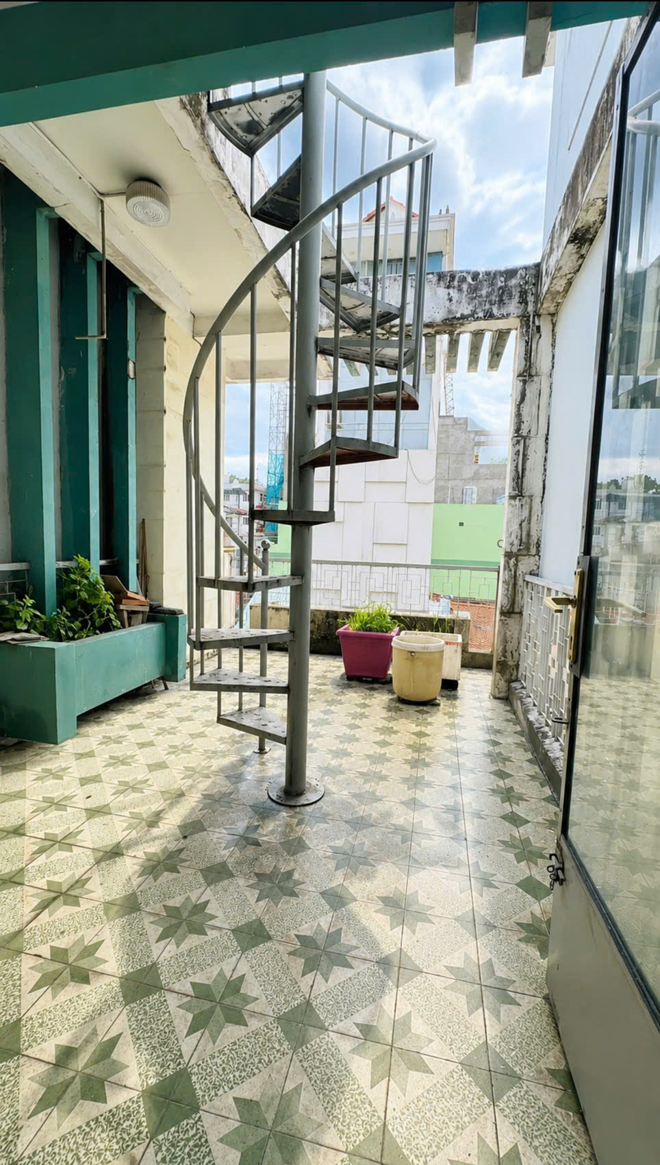 TRUNG TÂM VIP MẶT TIỀN BÀN CỜ QUẬN 3 - VỈA HÈ 3M - 4 TẦNG BTCT - 36M²-3