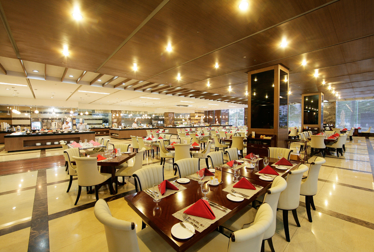 Khách sạn Grand Plaza