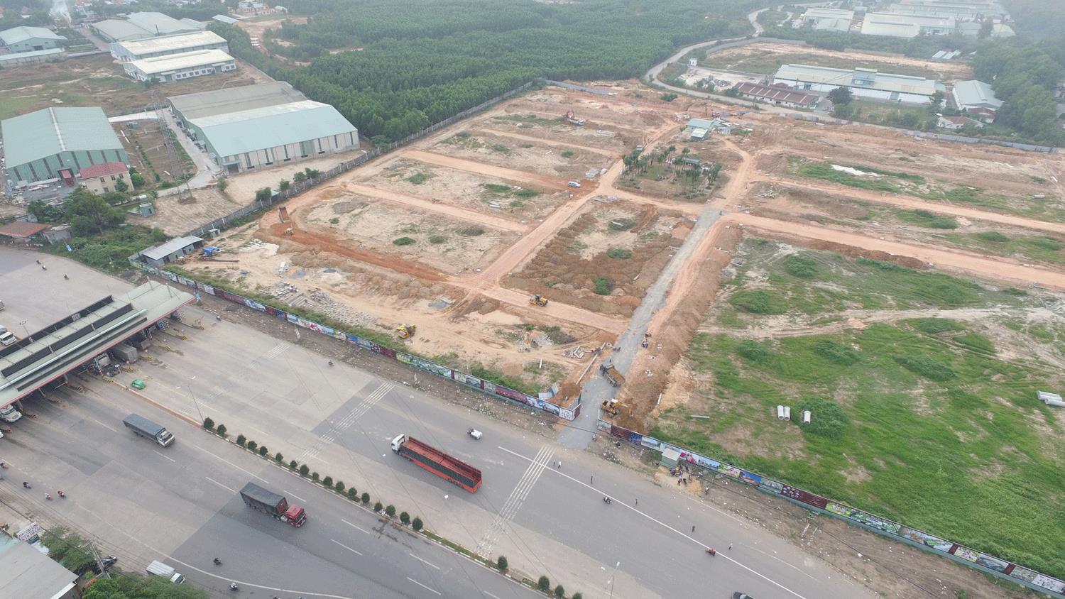 Trục chính vào khu dân cư đã rãi đá