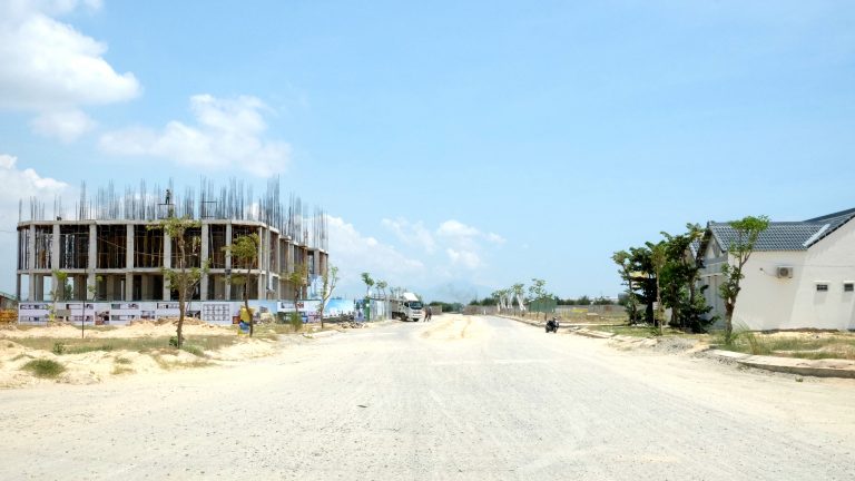 Thi công tầng 2