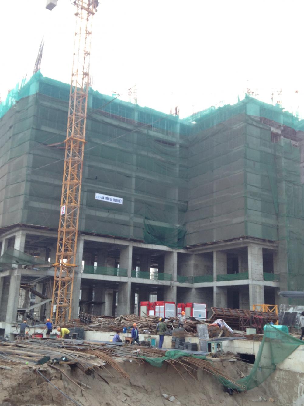 Một tòa đang xây đến mặt sàn tầng 14, một tòa đang đào móng